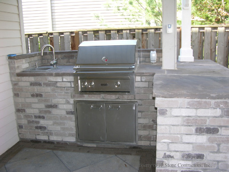 Outdoor Kitchen